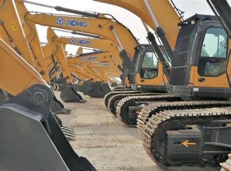 excavators in qatar